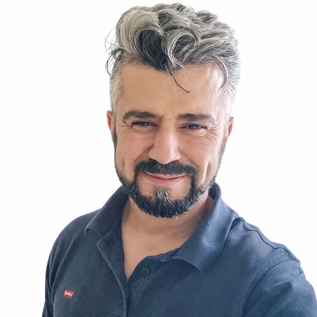 Portrait of Dr Chia Barsen, Counselling Psychologist and Psychotherapist